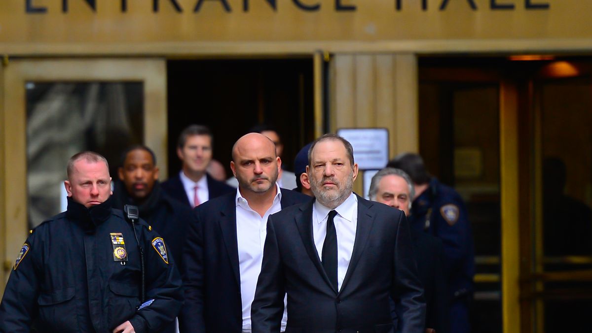 Právníci Weinsteinových obětí mohou dostat víc peněz než ony samotné